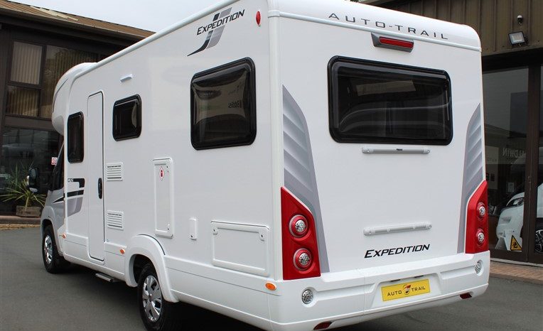 Auto-Trail Expedition C72 full