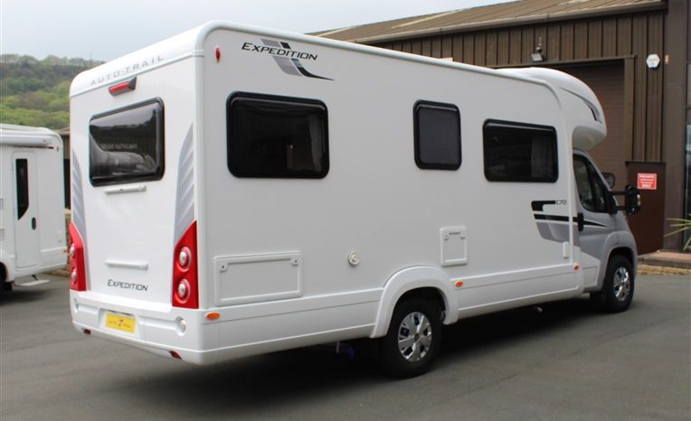 Auto-Trail Expedition C72 full