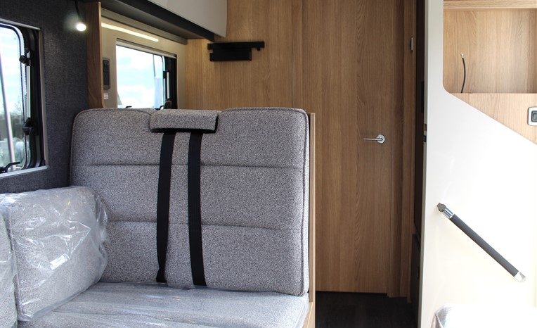 Auto-Trail Excel 675B full